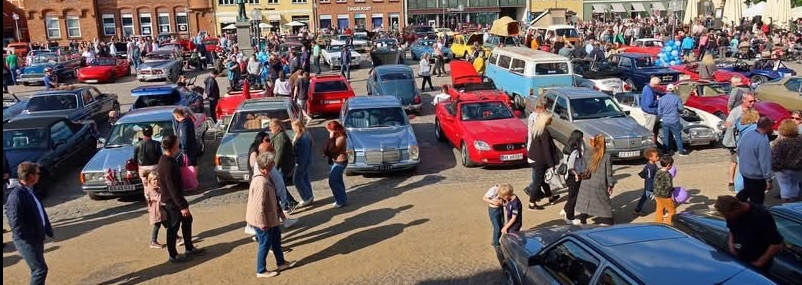 DriveMeetups data som træf hos Rock and roll på hjule på Køge Torv - Kom med til dette træf den 27/Jun  som afholdes af Ukendt